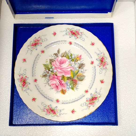 Royal Albert Happy Birthday Plate - Picture 5 of 9